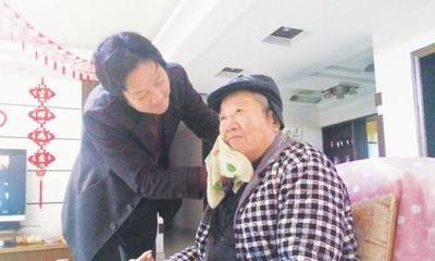 感人!绍兴男子辞掉好工作,一心照顾病父两年